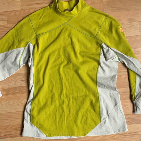 Arc’teryx Shirt - Picture 2 of 4